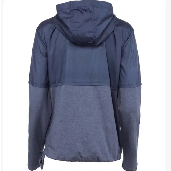 Under Armour W Light Weight Wind Jacket - Picture 3 of 7